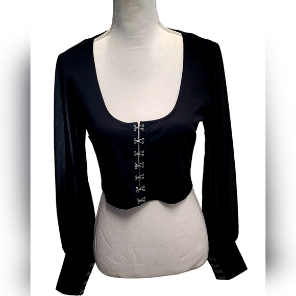 Like New | Fashion Nova | Long Sleeve Crop Top | Size: L - Picture 2 of 3